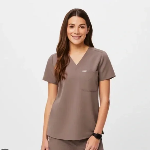 Figs Women's Catarina scrub top - Picture 1 of 2